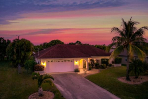 Villa Harmony -Tropical Villa Retreat with private pool in desirable South West Cape Coral
